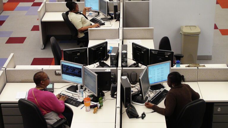 Работа операторов службы 311 в Нью-Йорке