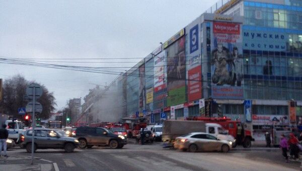 Пожар в торговом центре Алмаз в Перми. Фото с места события