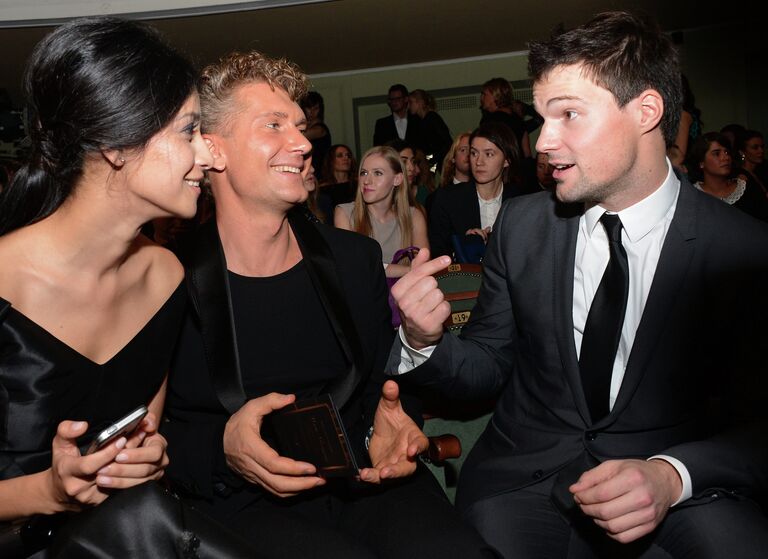 Победители в номинации Пара года актриса Равшана Куркова, Илья Бачурин и победитель в номинации Мужчина года актер Данила Козловский