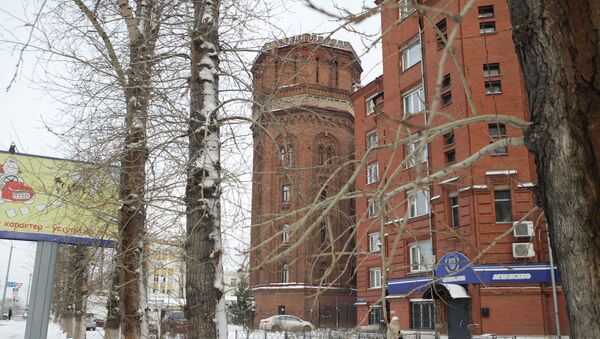 Башня  в Томске на остановке Телецентр, архивное фото