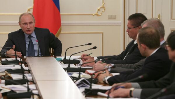Владимир Путин провел заседание в Ново-Огарево. Фото с места события