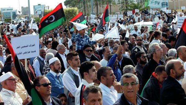 Акция возле штаб-квартиры ополченцев в Триполи. Фото с места события