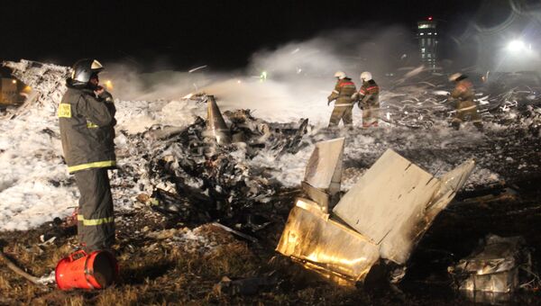 В аэропроту Казани разбился пассажирский самолет. Фото с места событий