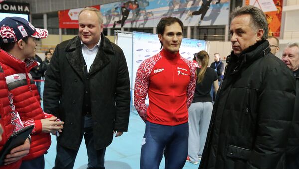 Виталий Мутко (справа)