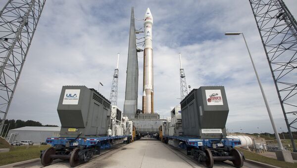 Ракета-носитель Atlas V с американским зондом Mars Atmosphere and Volatile EvolutioN (MAVEN), предназначенным для исследования атмосферы Марса, на стартовой площадке 41 авиабазы ВВС на флоридском мысе Канаверал.