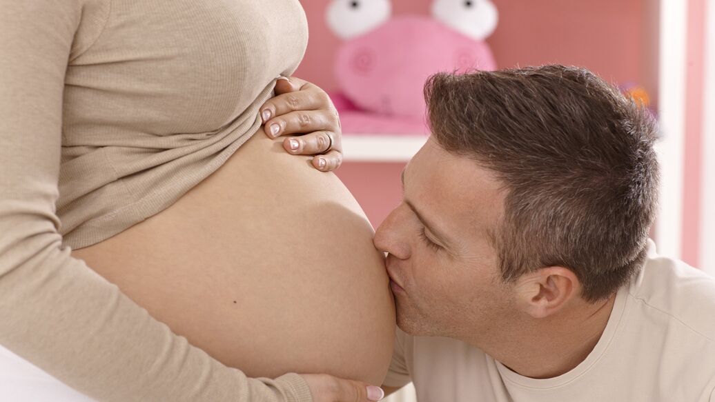 "Отцы важнее". Ученые раскрыли секрет улучшения демографии