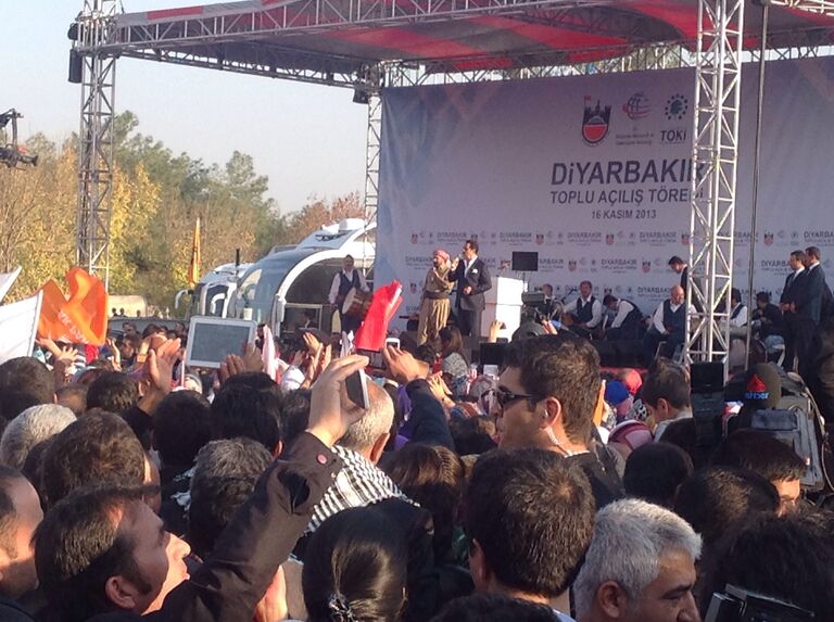 Курдский певец Шиван Первер Курдский певец Шиван Первер