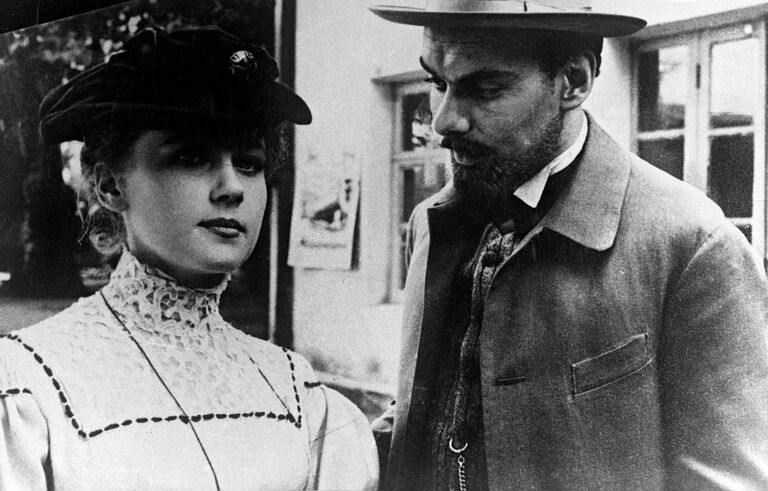 Кадр из художественного фильма Дама с собачкой