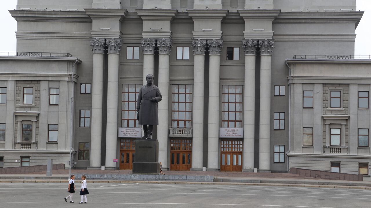 Театр оперы и балета самара сентябрь. Театр оперы и балета Самара.