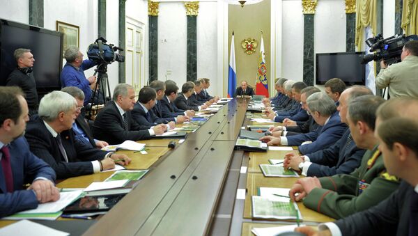 В.Путин на заседании с членами Совбеза РФ
