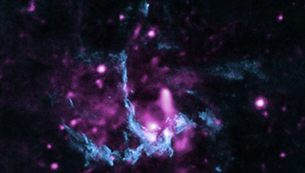 Рентгеновский телескоп «Чандра» и радиоастрономическая обсерватория Very Large Array сделали снимки сверхмассивной черной дыры Стрелец А* (Sgr A*),