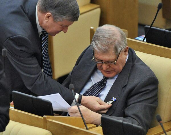Член Комитета Государственной думы по бюджету и налогам Геннадий Кулик на пленарном заседании Госдумы.