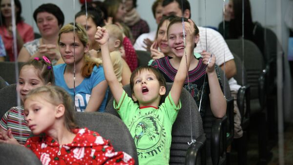 Благотворительная программа ВТБ Мир без слез в Хабаровске, фото с места события