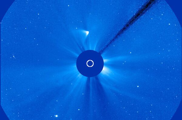 Остатки кометы ISON на снимках с солнечной обсерватории SOHO