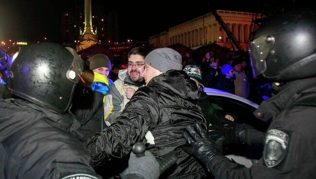 В Киеве разогнали митинг сторонников евроинтеграции