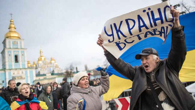 В Киеве продолжаются народные волнения