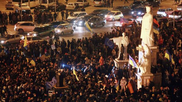 В Киеве продолжаются народные волнения. Фото с места события