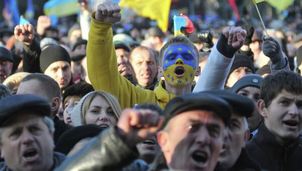 Митинг сторонников евроинтеграции во Львове