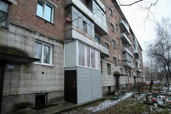 Вход в квартиру Станислава Печгина в Новосибирске Вход в квартиру Станислава Печгина в Новосибирске