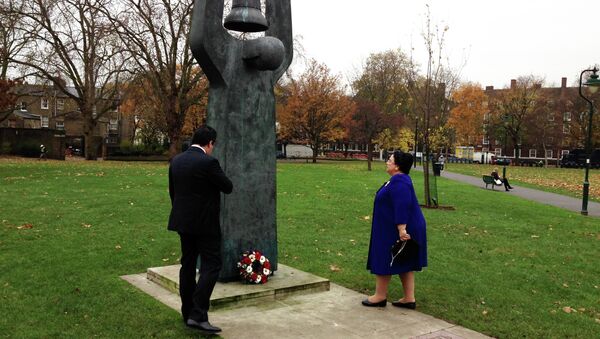 Великая княгиня Мария Владимировна Романова возложила венок к памятнику советским гражданам в Лондоне