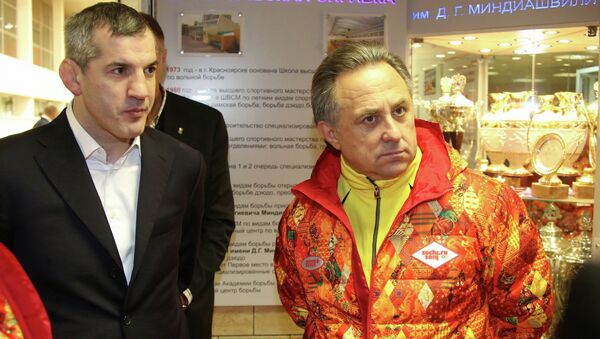 Министр спорта РФ Виталий Мутко и олимпийский чемпион Бувайсаа Сайтиев.