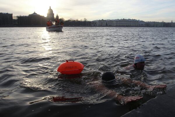 Эстафета-заплыв в Петербурге
