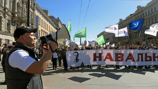 Андрей Пивоваров на акции в поддержку Алексея Навального в Петербурге. Архивное фото