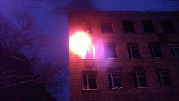 Пожар в здании бывшего военного института в Томске, архивное фото