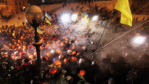 Штурм Майдана в Киеве и разбор баррикад. Фото с места событий