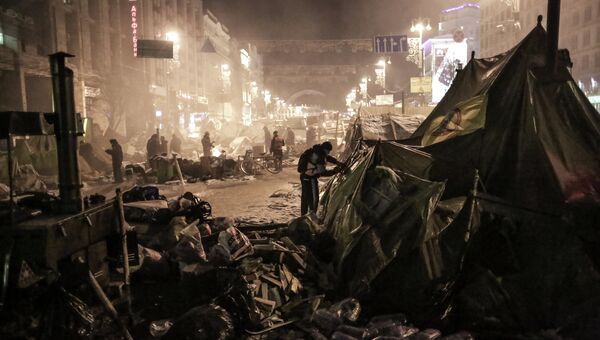 Внутренние войска начали штурм лагеря митингующих на Майдане, фото с места событий