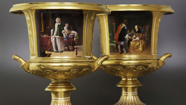 Фарфоровые вазы Императорского фарфорового завода, которые Николай I подарил своей невестке великой княгине Елене Павловне на Рождество 1849 года