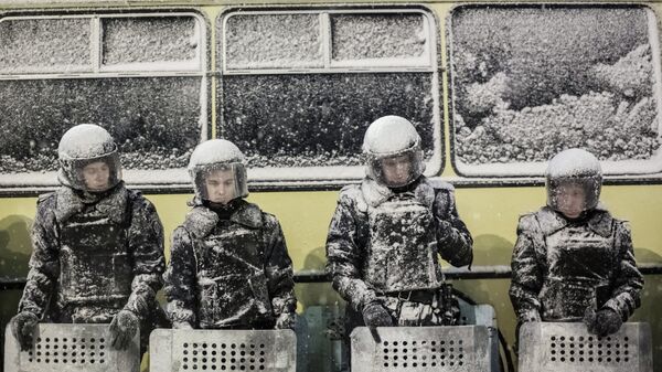 Сотрудники украинской милиции, архивное фото