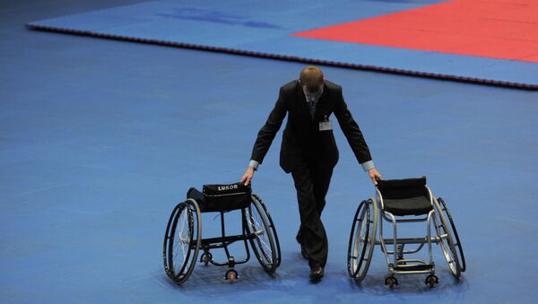 Спортивный зал, инвалидные коляски. Архивное фото.