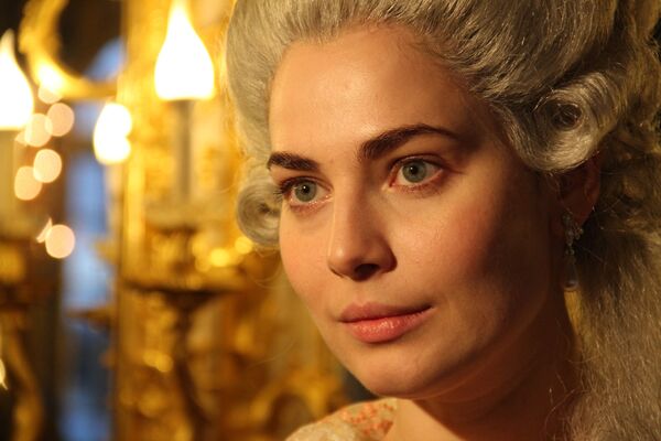 Актриса Юлия Снигирь на съемках сериала Екатерина Великая Актриса Юлия Снигирь на съемках сериала Екатерина Великая