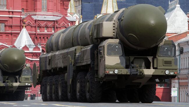 Ракетный комплекс стратегического назначения Тополь. архивное фото Ракетный комплекс стратегического назначения Тополь. архивное фото