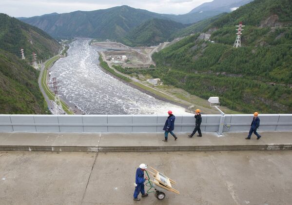 Восстановительные работы на Саяно-Шушенской ГЭС