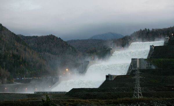 Запуск в эксплуатацию берегового водосброса Саяно-Шушенской ГЭС