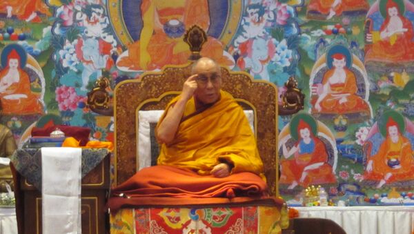 Все эмоции берут начало в уме, который Далай-лама предлагает обуздать. Архивное фото