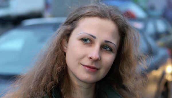 Участница группы Pussy Riot Мария Алехина вышла на свободу по амнистии, фото с места события