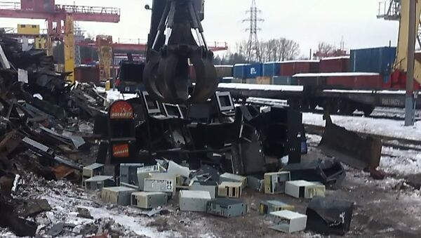 Уничтожение игровых автоматов в Костроме. Событийное фото