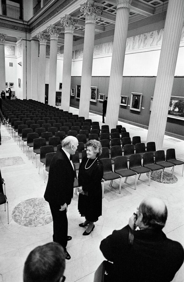 Ирина Антонова и Святослав Рихтер, 1985 год Ирина Антонова и Святослав Рихтер, 1985 год