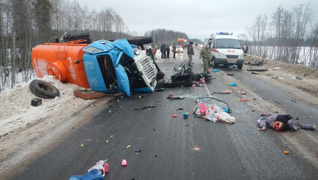 ДТП с бензовозом в Костромской области 26.12.2013