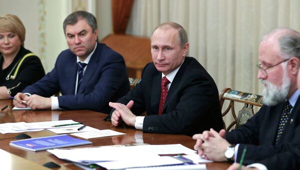 В.Путин провел встречу с представителями избирательных комиссий. Фото с места события