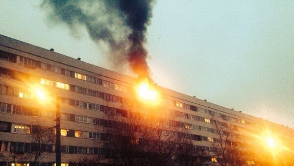 Пожар в жилом доме в Калининском районе Петербурга