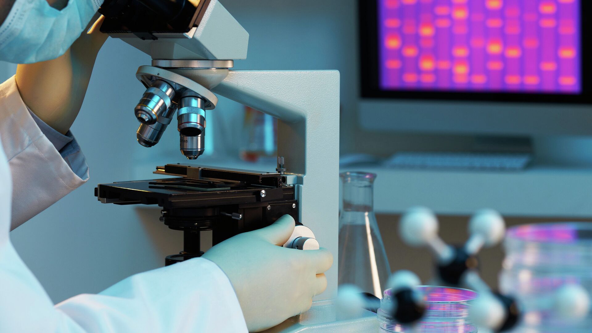 Лабораторные исследования Лабораторные исследования - РИА Новости, 1920, 06.12.2025