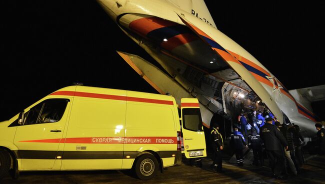 Прибытие в Москву борта МЧС с пострадавшими в результате теракта в Волгограде, архивное фото