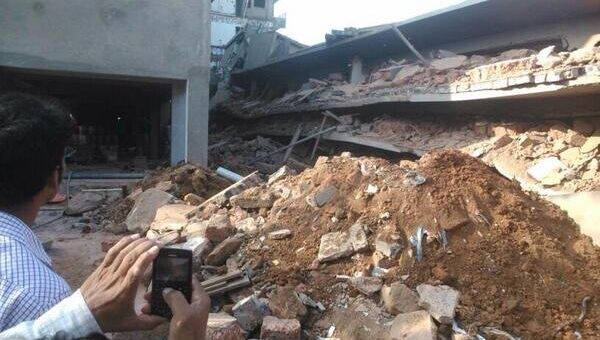 В Гоа обрушилось здание, фото с места события