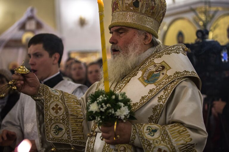 Рождественское богослужение в Покровском кафедральном соборе Владивостока