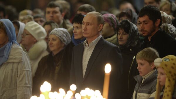 Владимир Путин посетил Рождественское богослужение. Фото с места событий.