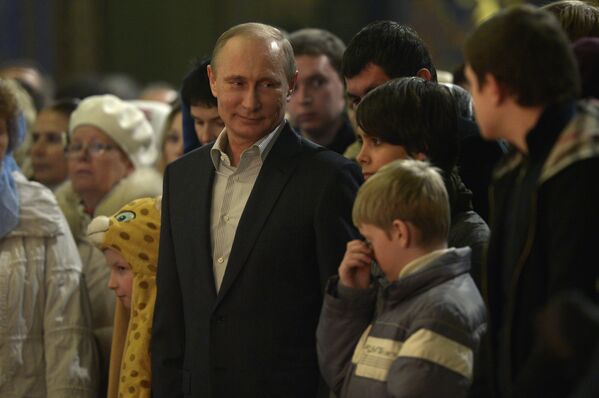 Владимир Путин посетил Рождественское богослужение